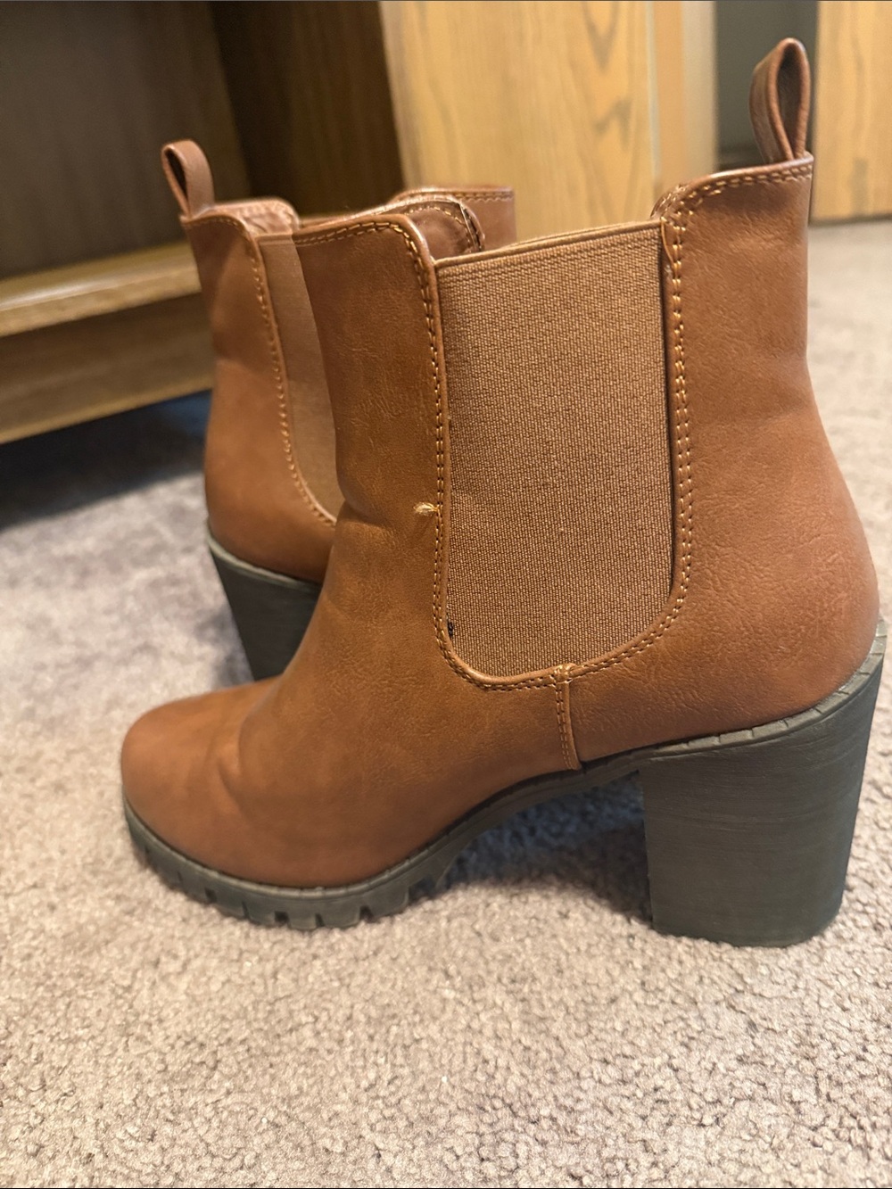 Women's Brown Chelsea Ankle Boots - Stylish Block Heel